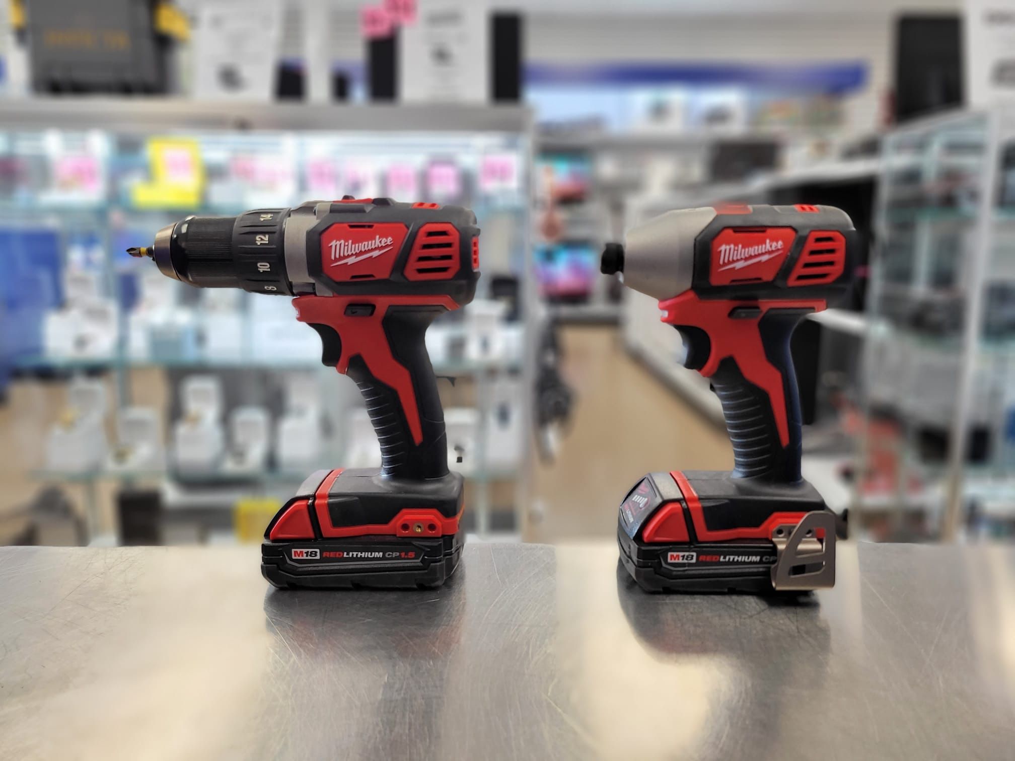 milwaukee m18 1/4” hex impact driver  1/2” Drill driver set with  batteries  charger for Sale in Plant City, FL OfferUp
