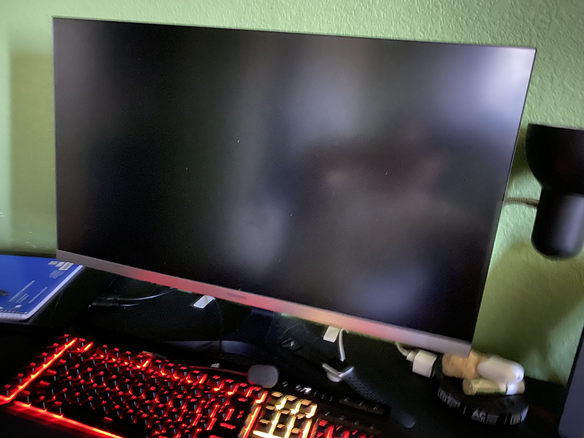 4K Samsung UR55 Monitor