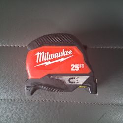 Milwaukee 25ft MAGNETIC Tape 