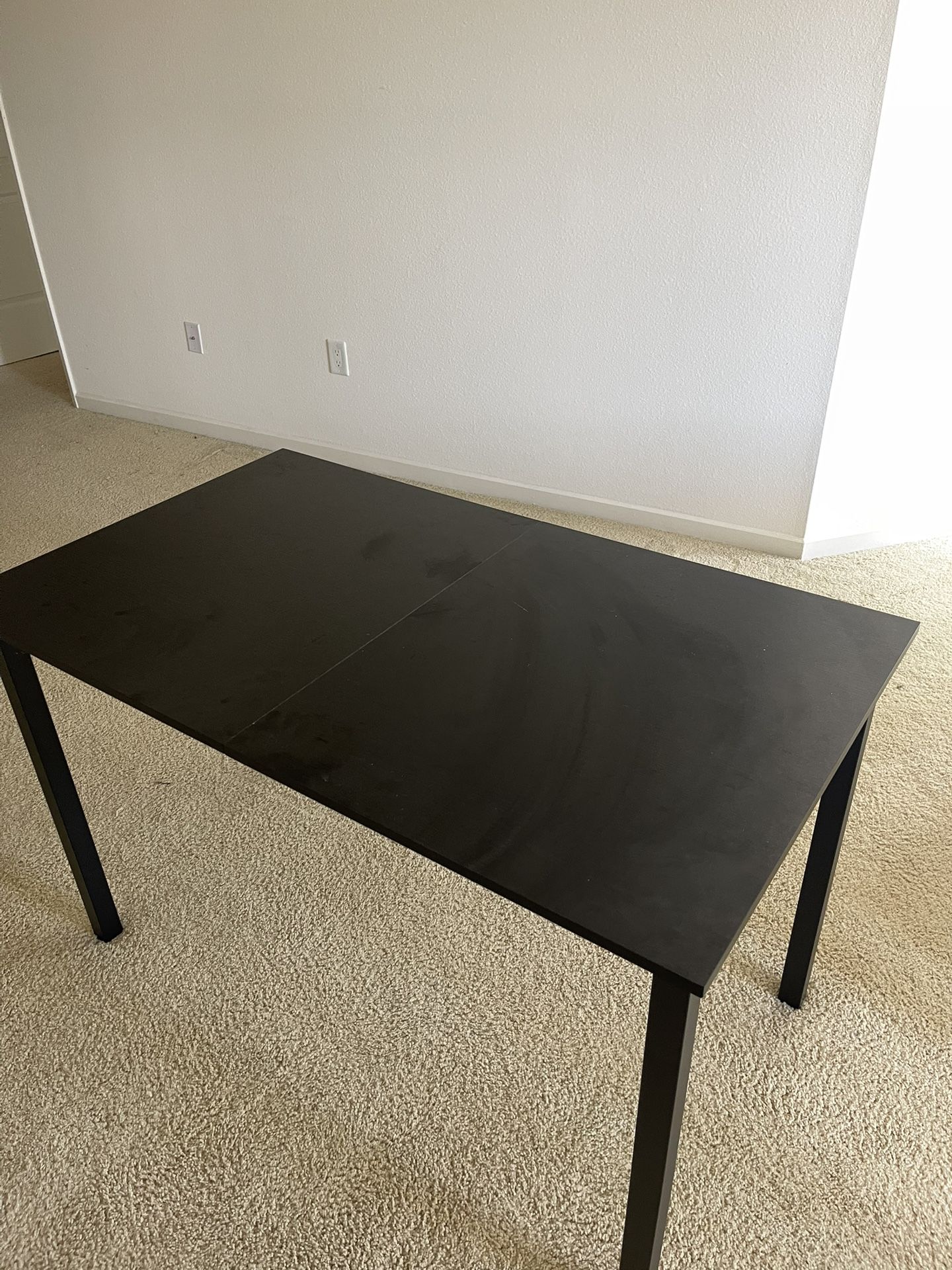 Adjustable Dining Table