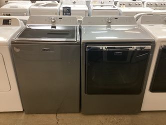 Maytag Bravos XL 5.3 cu.ft. Top Load Washer and 7.5 cu.ft. Electric Dryer Set