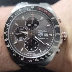 TAG Heuer Formula 1 Chronograph
Automatic, 44 mm, Steel
CAZ2012.BA0970