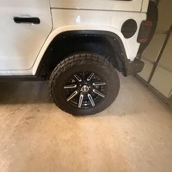 5 Rubicon 20x10 Wheels