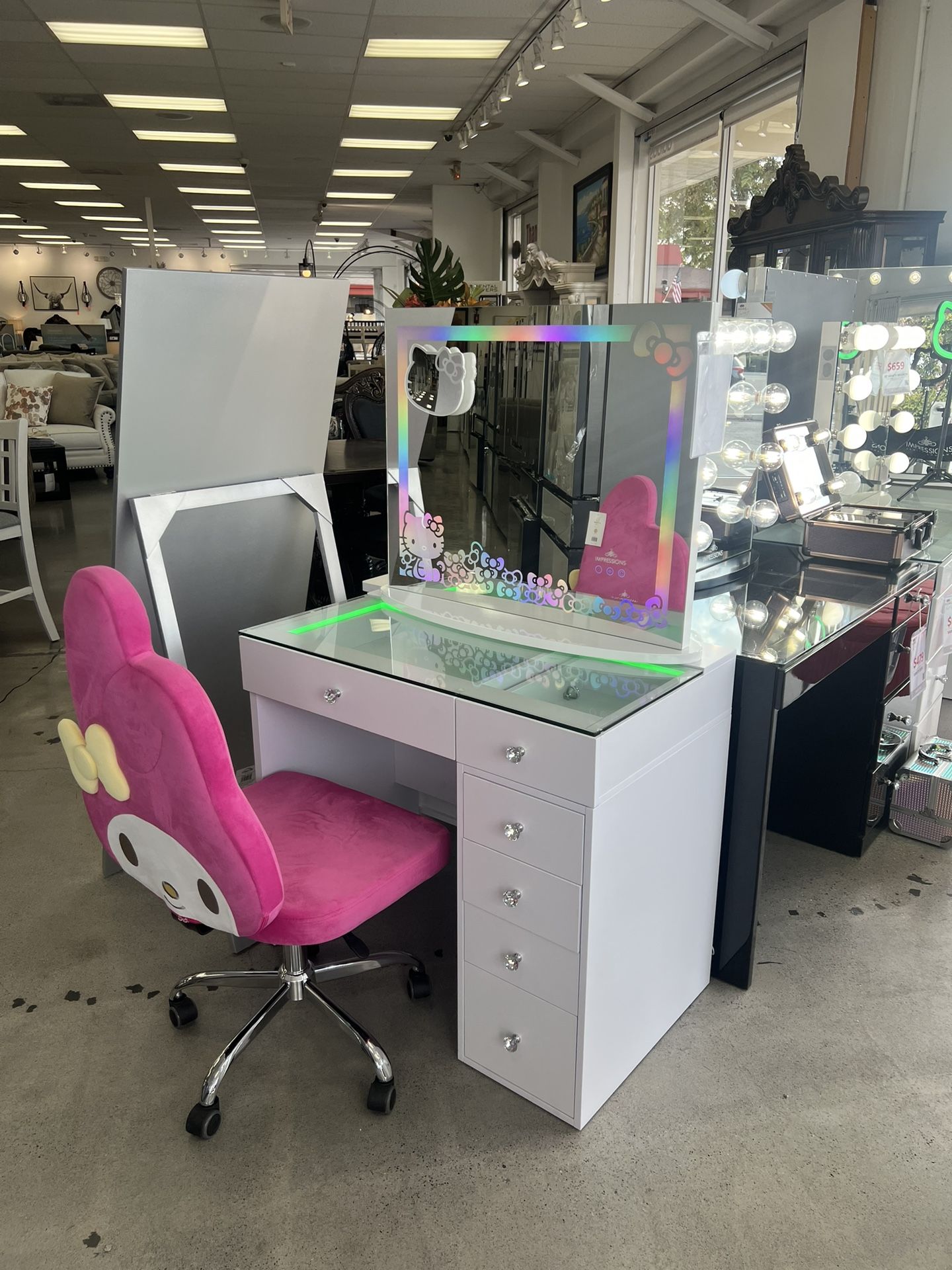 VANITY SET W BLUE TOOTH ,SPEAKERS & B/T