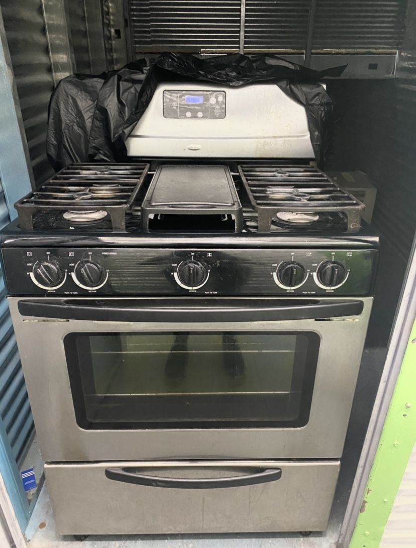 Whirlpool Stainless Steel Gas Stove