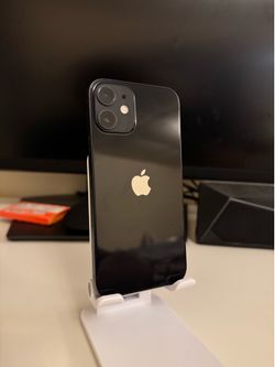 Apple iPhone 12 Mini 64GB Black Unlocked (All Carriers Worldwide) - Used