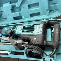 Makita Demolition Hammer Like New Condition