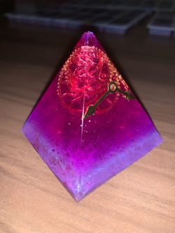 Beautiful Epoxy Resin Handmade Pyramid