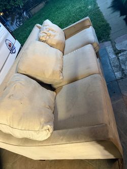 Sofa set of 2 free
