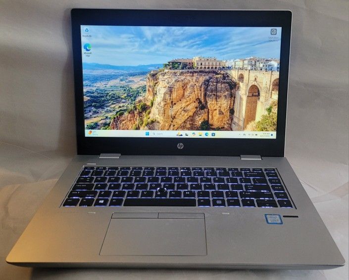 Refurbished HP Probook 640 g4, i5-8250u, 16gb ram, 256gb ssd 1tb hdd, camera non-functional