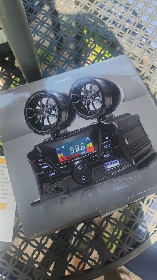 Powersport stereo system