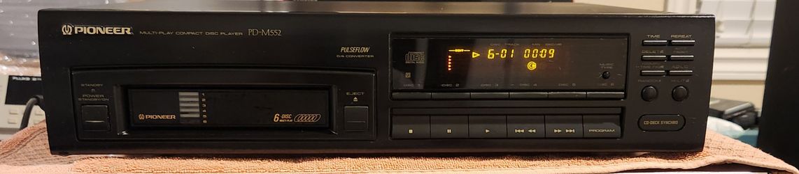 Pioneer PD-M552  6-disc multi-play cartridge-style CD changer