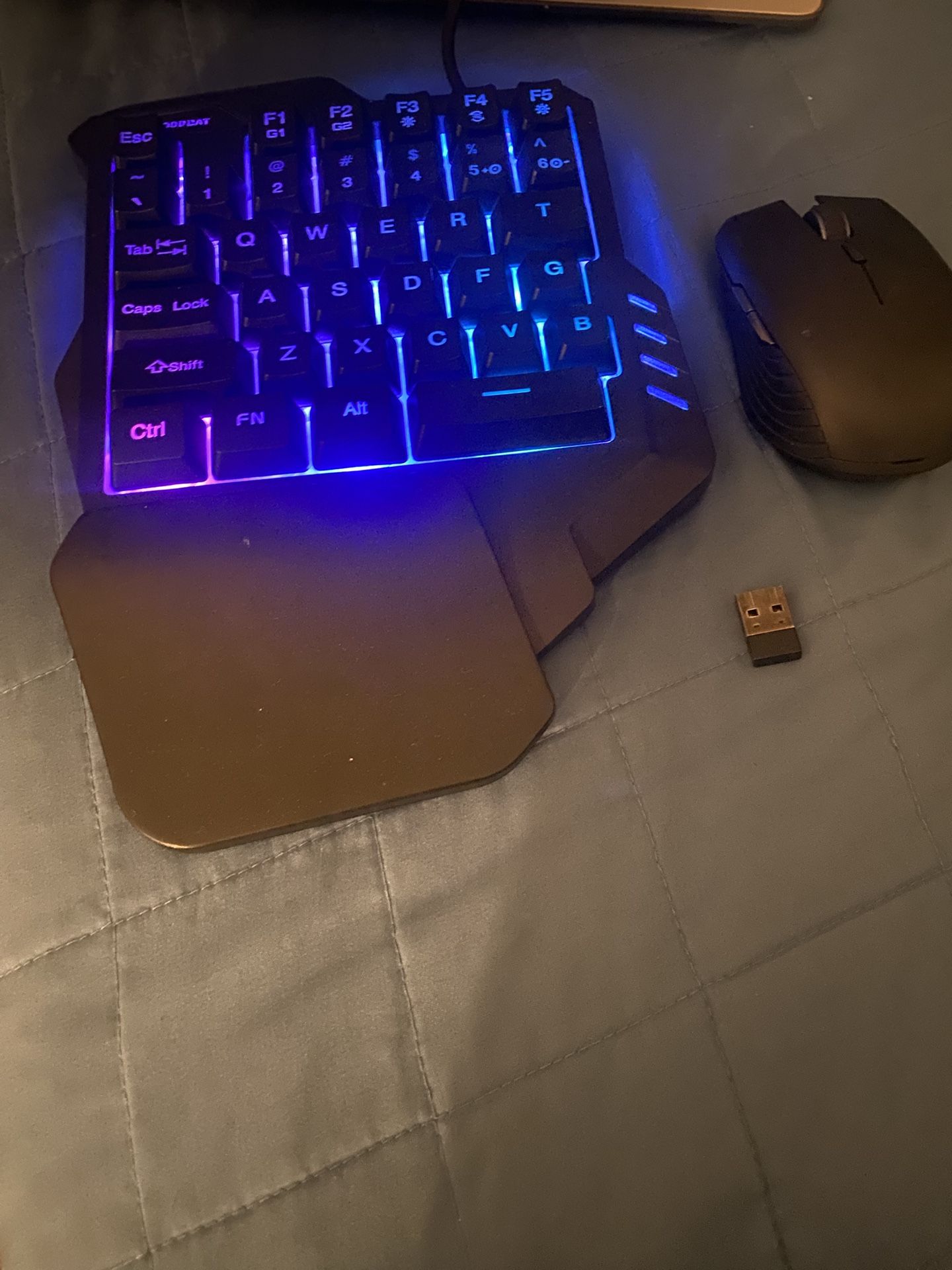 wireless razer mouse one handed keyboard and