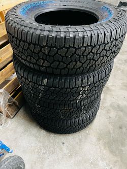 4  Tires Good Year Wrangler
