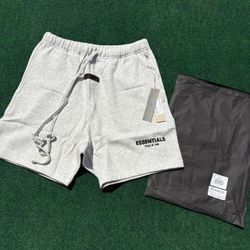 Essentials Shorts