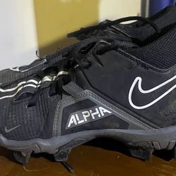 Nike Cleats Boys Size 3.5