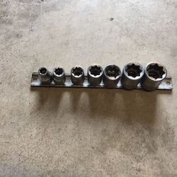 Snap on 8 point / square nut socket set