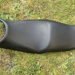2009 Yamaha FZ6 Stock Seat 