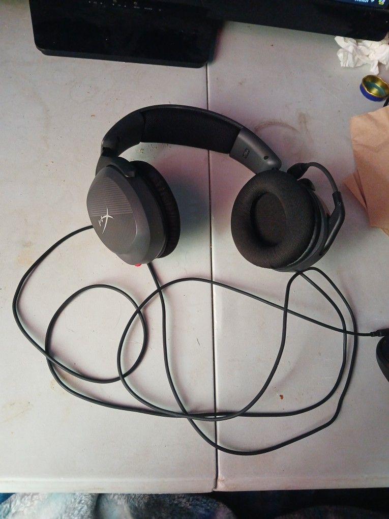 Hyperx Gaming Headset With Move Up And Down Mute Mic
