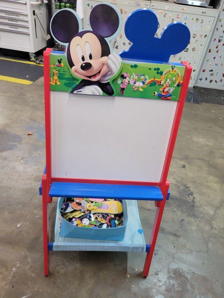 Disney Double Sided Easel