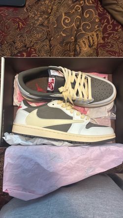 Travis Scott reverse mochas