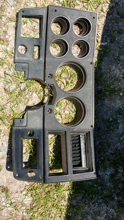 80's Chevy truck dash trim panel