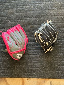 T-ball Kid Gloves