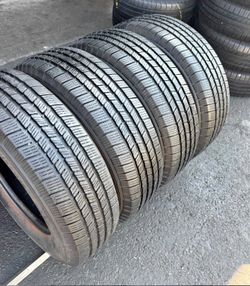 245/75/17 Michelin Selling a set of 4 tires in excellent condition 🫡