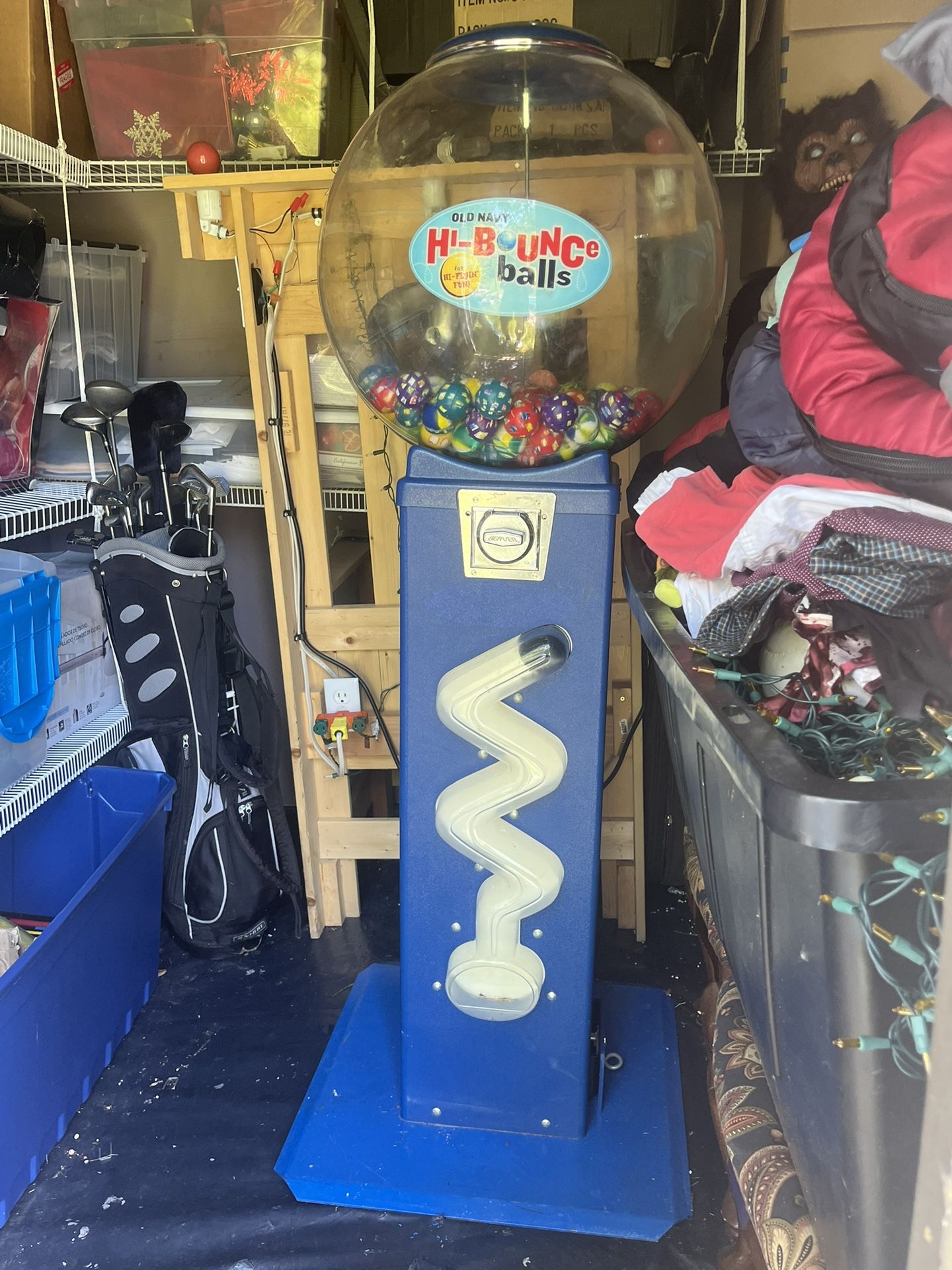 5.5 Foot Hi-Bounce Old Navy Bouncy Ball Machine