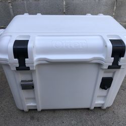 OtterBox Venture Cooler Double Insulated Rugged Handles Bottle Opener. In excellent condition. $140 firm