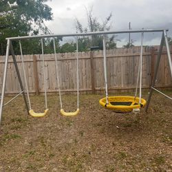 FREE SWING SET