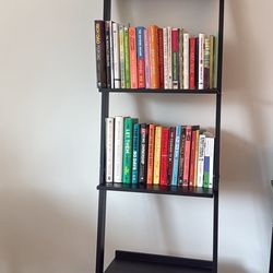 Modern Black Ladder Bookshelf – 5 Tier Shelf