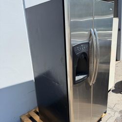 Amana Stainless Steel Side-by-Side Refrigerator w/ Ice & Water Dispenser