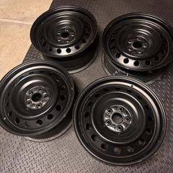 17” 5 Lug Steelies Amazing Condition  Set