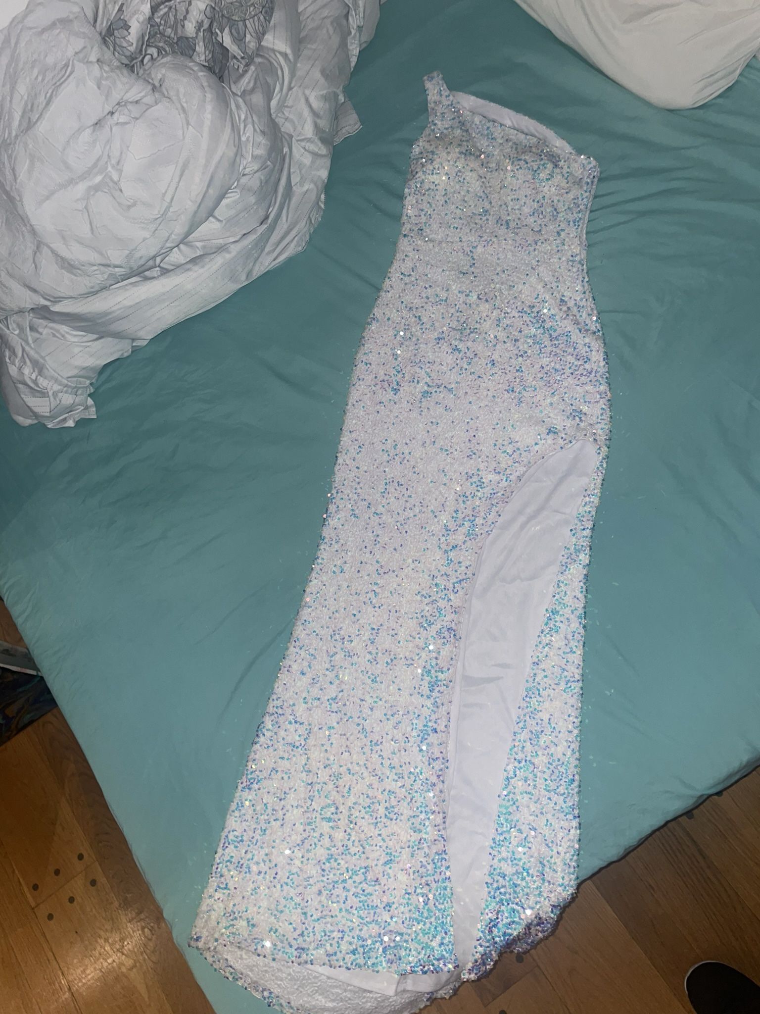 Crystal Doll White Sequin Prom Dress *New*