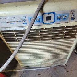 Fridgidaire 10,000 Btu Narrow Wolinfow Ac