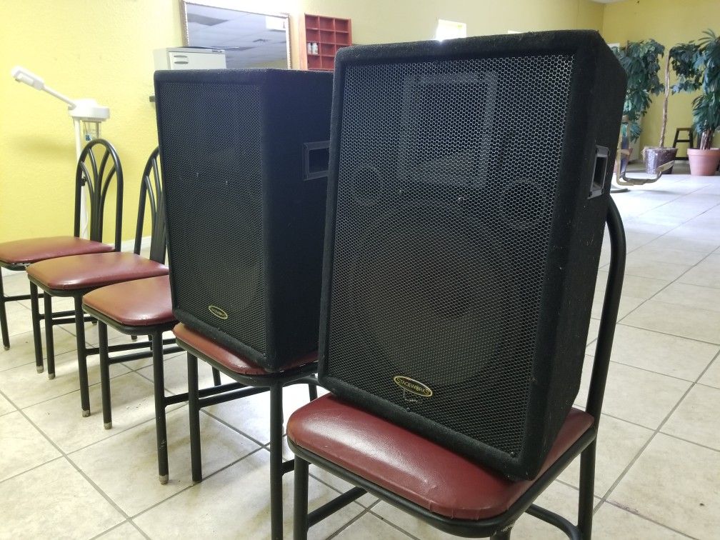Stageworks professional speaker cabinets