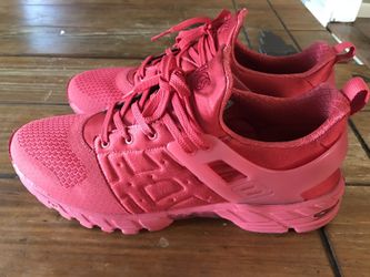 Asics gel shoes