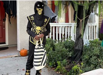Kids boys costume 9 yrs