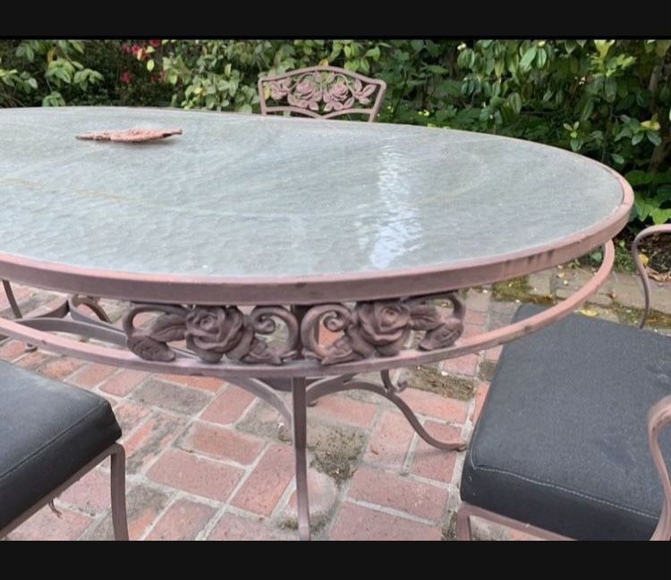 Vintage Ornate French Normandy Rose O W Lee Co. Wrought Iron Patio Set w/ 4 Chairs