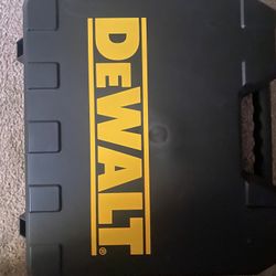 DEWALT 20V MAX Cable Cutter, Cordless, Cuts Copper and Aluminum (DCE150)