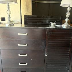 Dresser In Black