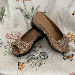 Helen’s Gold Heart Bling Slip On Wedge  WM Sz8