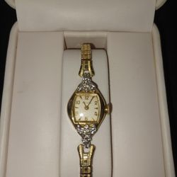 Vintage from the 70, bulova manual winding  10k GP, with original Diamond chip,excellent Condition Only Pick Up