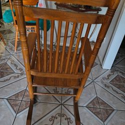 Rocking chair