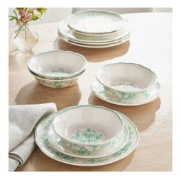Pioneer Woman 12-Piece Blue Blossom Dinnerware Set – Bridgeton Style