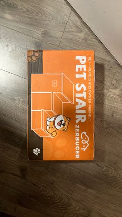 Pet stair storage