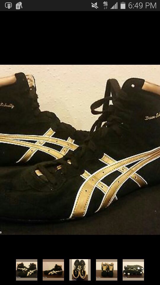 Asics Dave Schultz Classic Wrestling Shoes Size 14 Black and gold for Sale  in Arnold, MO - OfferUp
