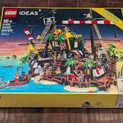 Brand New Retired LEGO #21322 Pirates Of Barracuda Bay