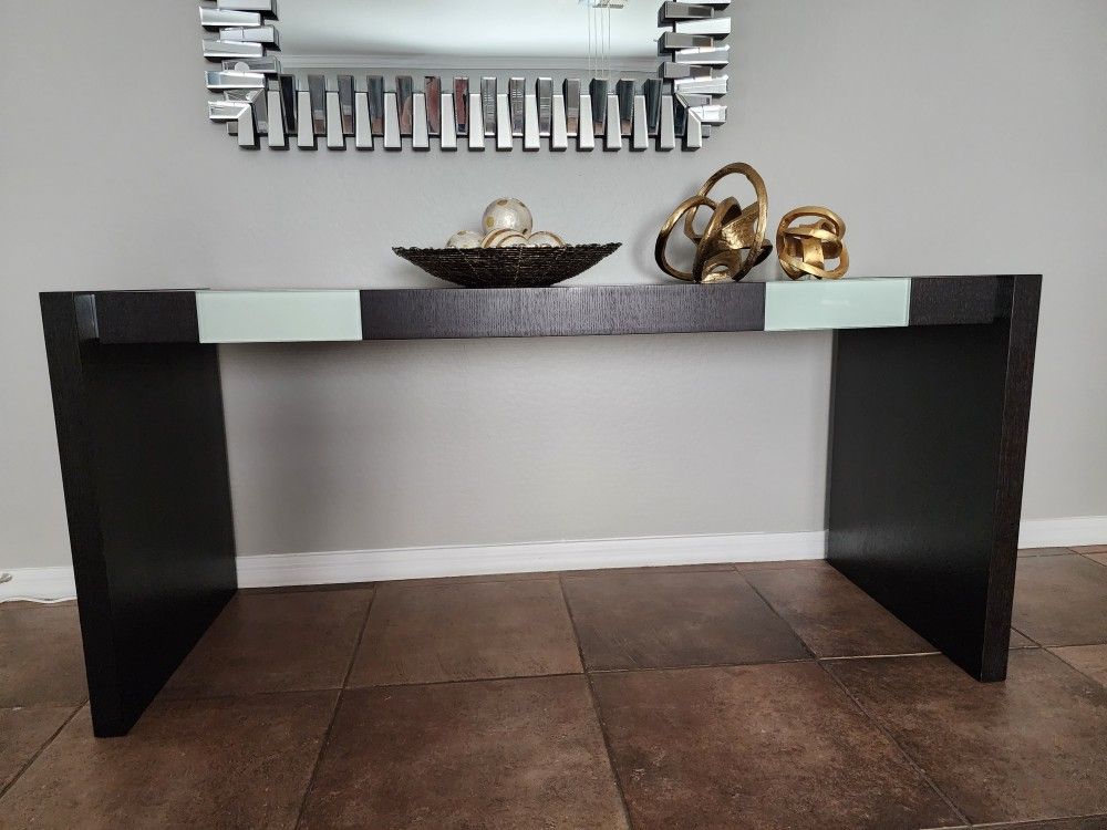 Copenhagen Console Table